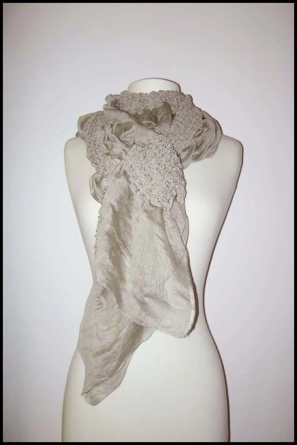 Lightweight Ruffled Silk Scarf with Elastic Centre