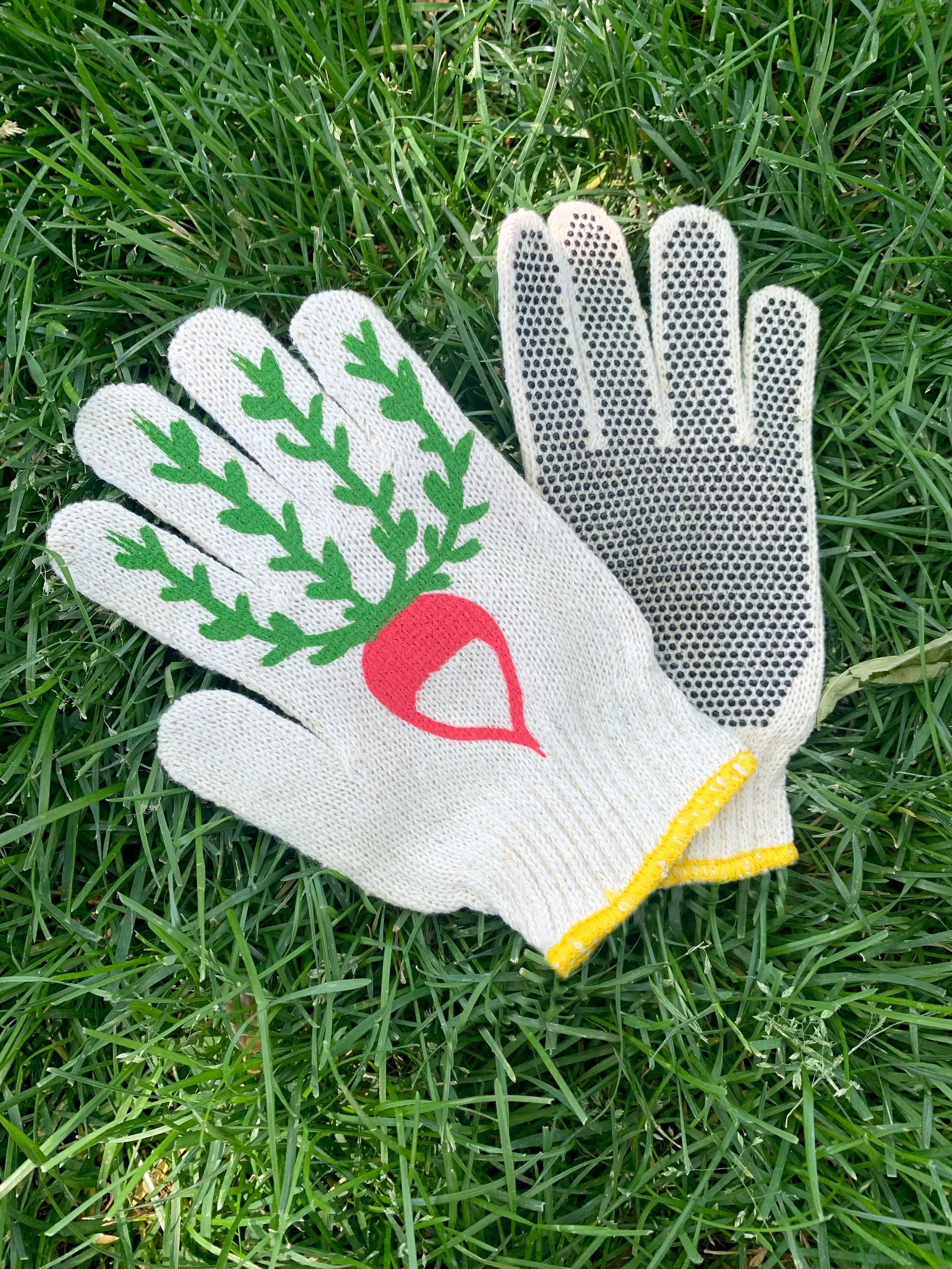 Radish Gardening Gloves