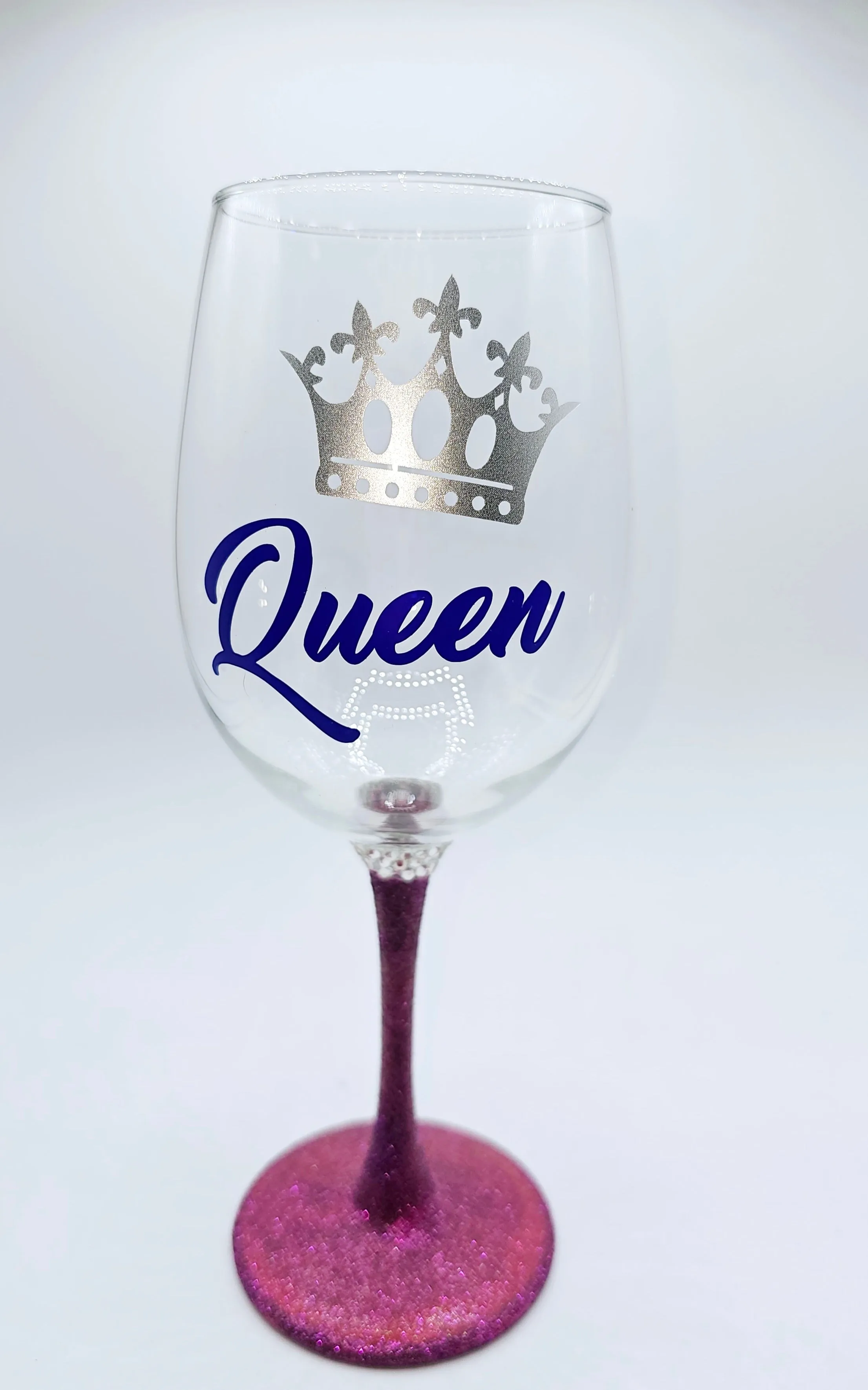 Wine Queen wine glass with purple stem