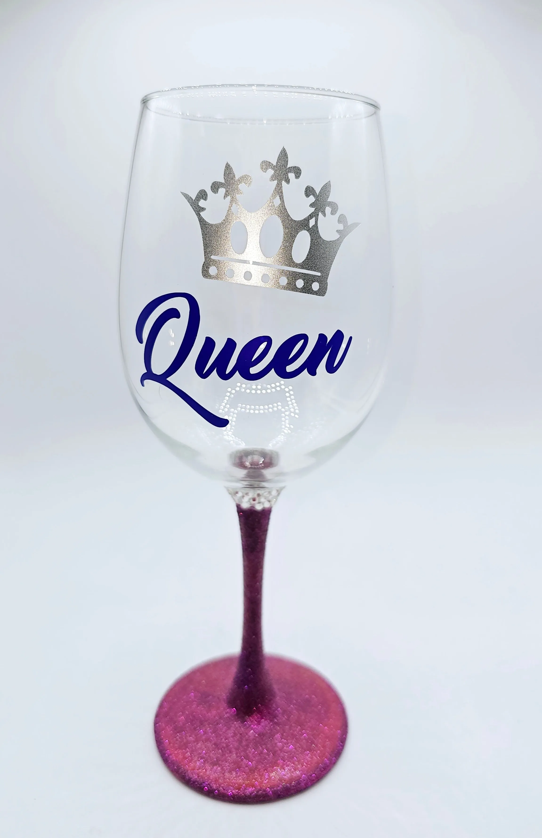 Wine Queen wine glass with purple stem