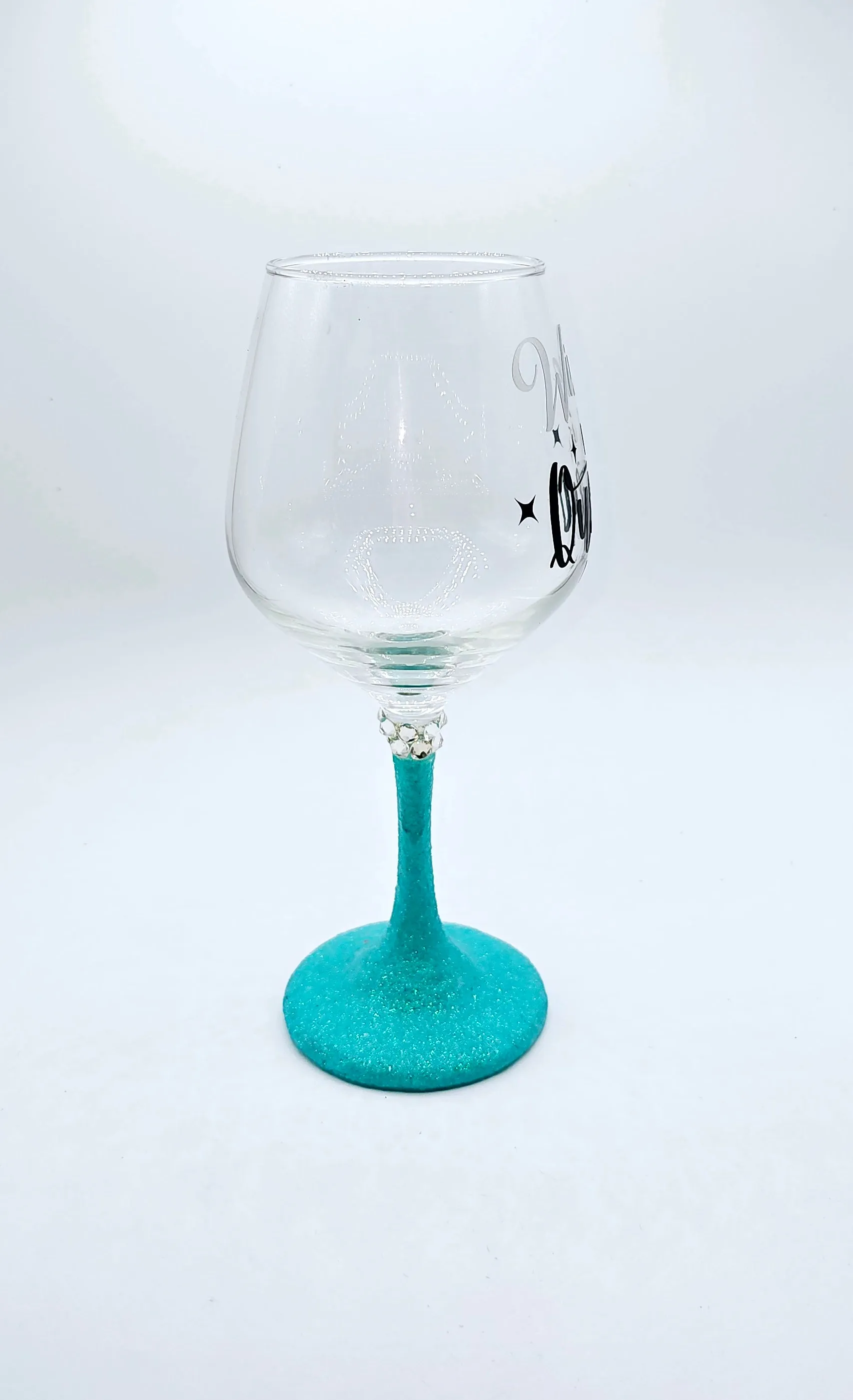 Wine Queen wine glass with teal stem