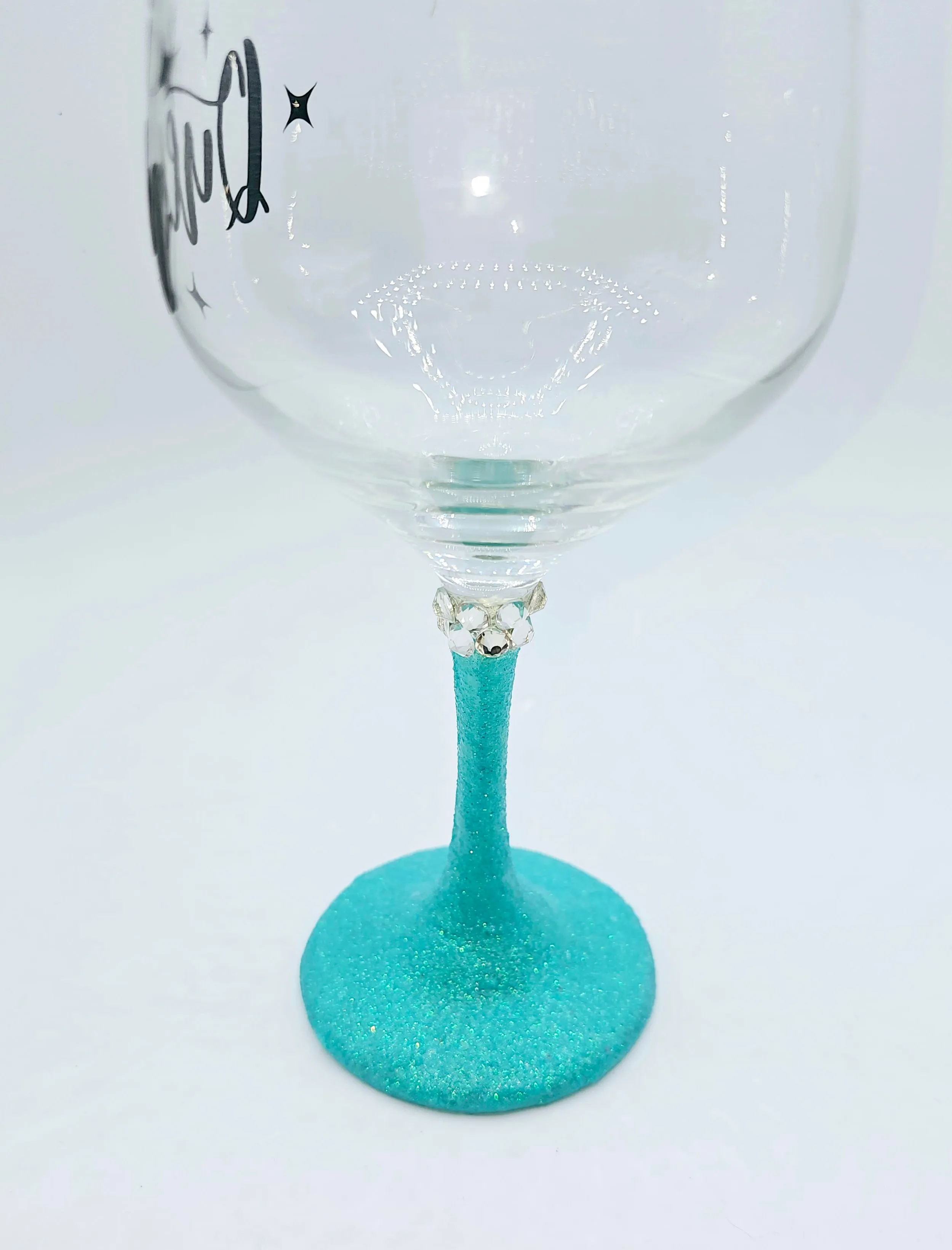 Wine Queen wine glass with teal stem