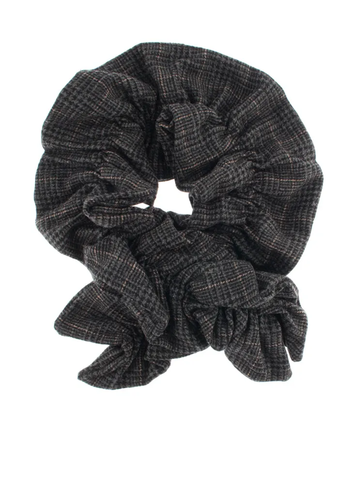 Women’s Checked Tweed Ruffle Scarf