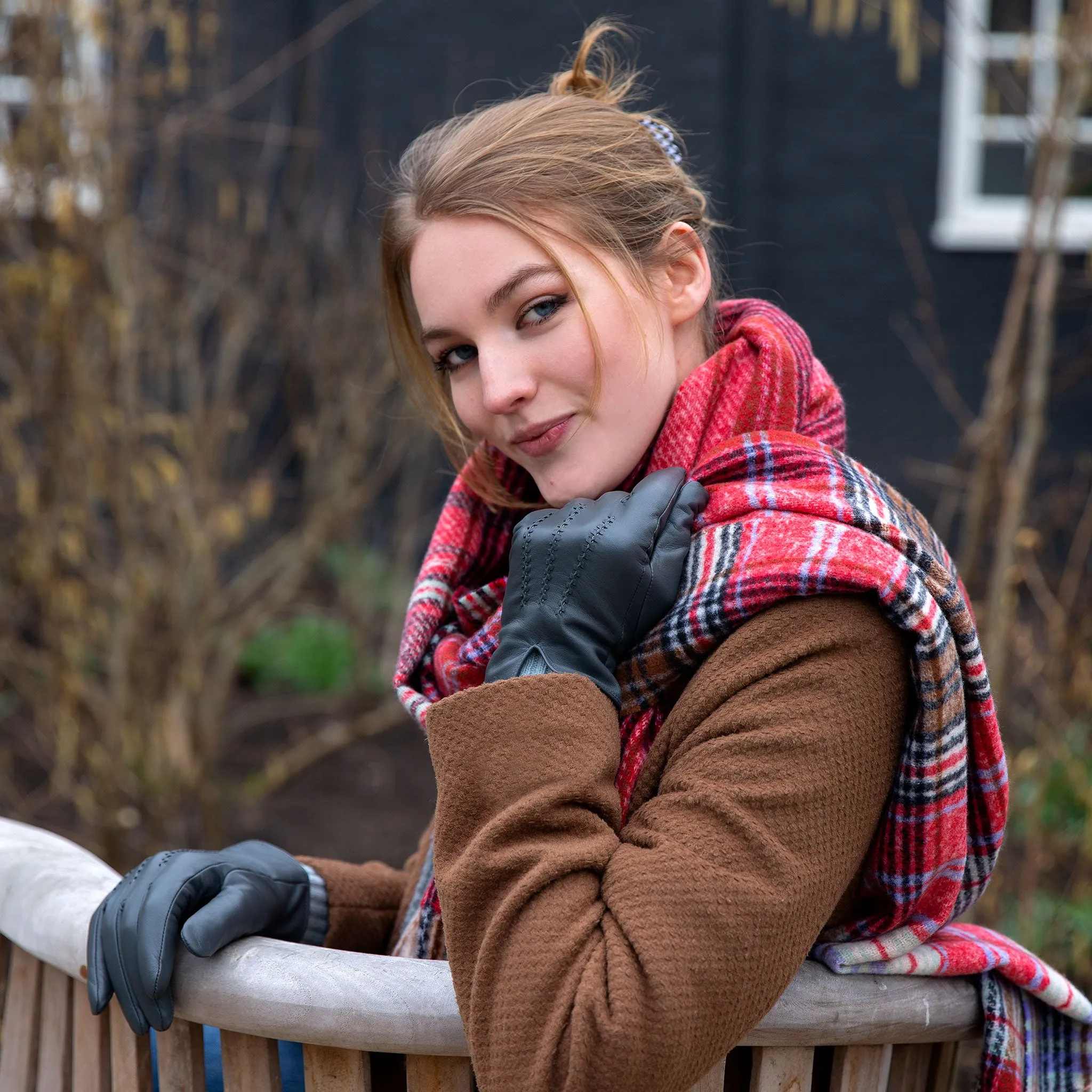 Women’s Three-Point Wool Blend-Lined Leather Gloves with Knitted Cuffs