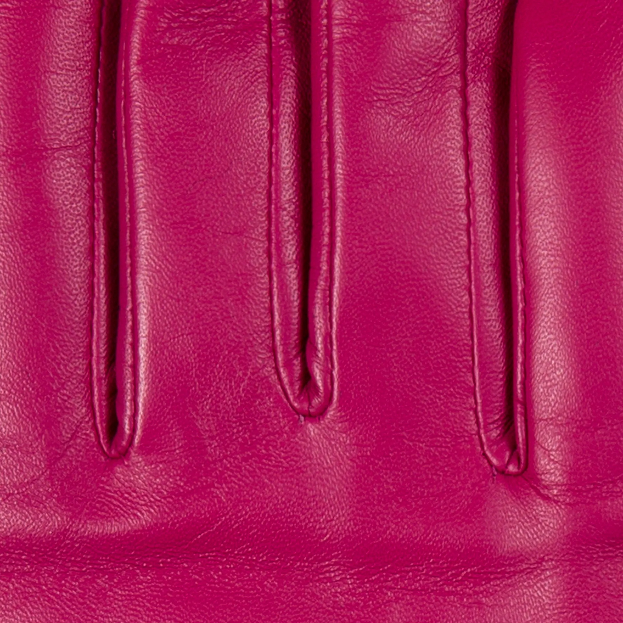 Women’s Wool-Lined Leather Gloves with Buttons and Piping